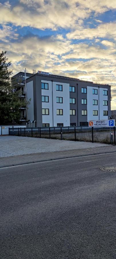 Sunset Hotel Kelsterbach Exteriér fotografie